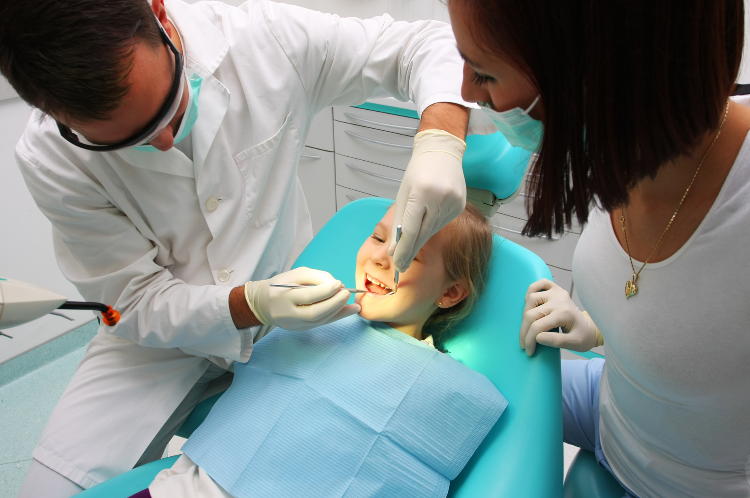 leczenie zębów u dzieci warszawa